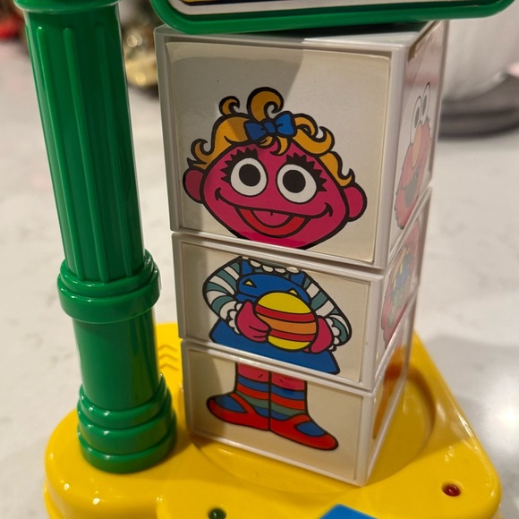 Vintage Sesame Street Techtron Matching Toy from 1980’s Toddler Learning Elmo - Picture 3 of 8